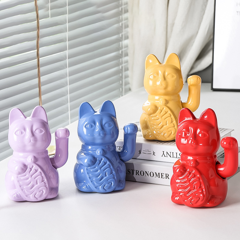 Ceramic Wealth Attracting Cat  - Work Office Furniture recension och pris